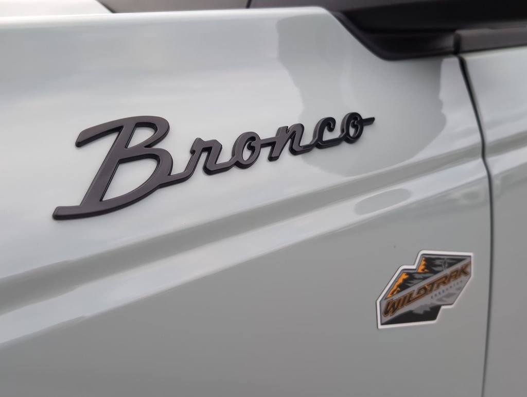 Used 2024 Ford Bronco Wildtrak image 9