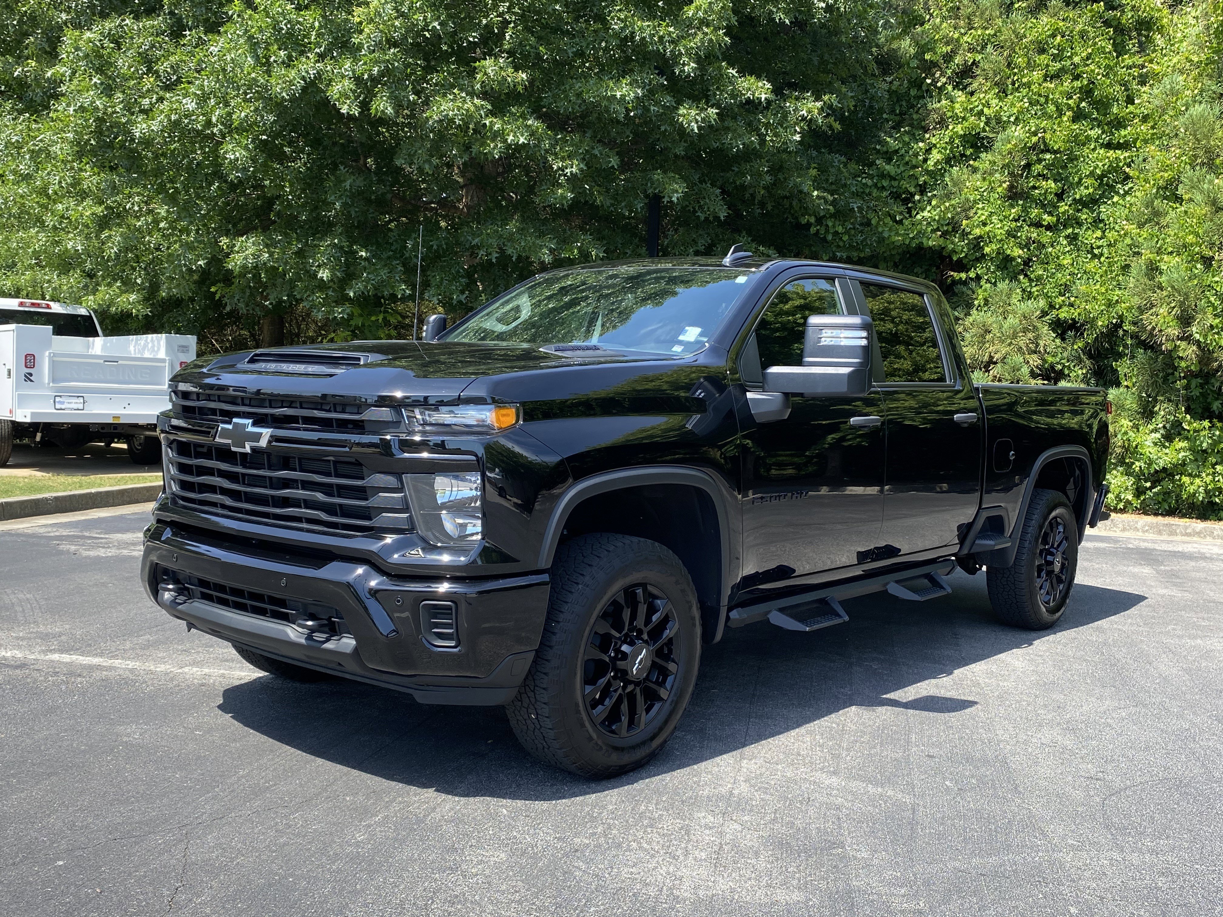 Used 2025 Chevrolet Silverado 2500 Custom w/ Custom Value Package RWD image 5