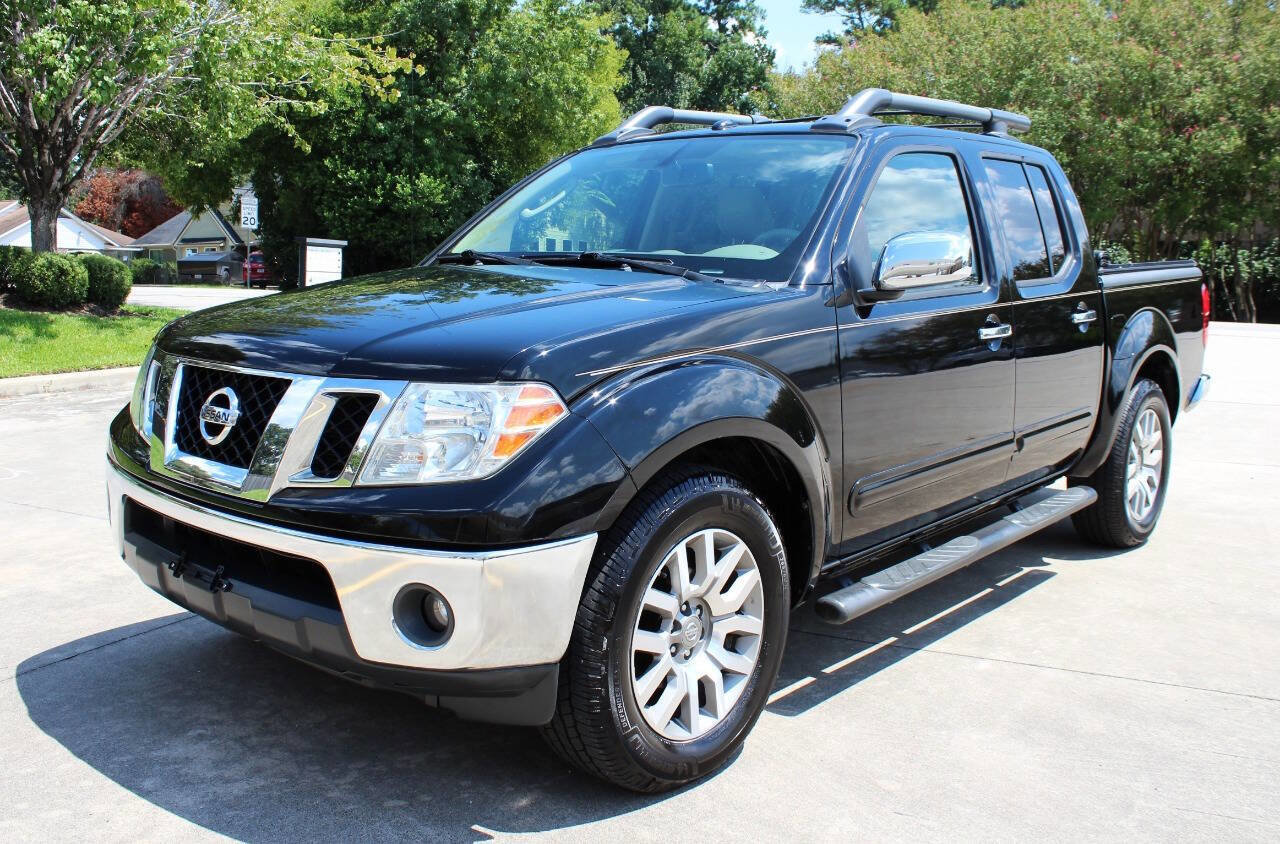 Used 2010 Nissan Frontier LE w/ LE Value Truck Pkg image 4