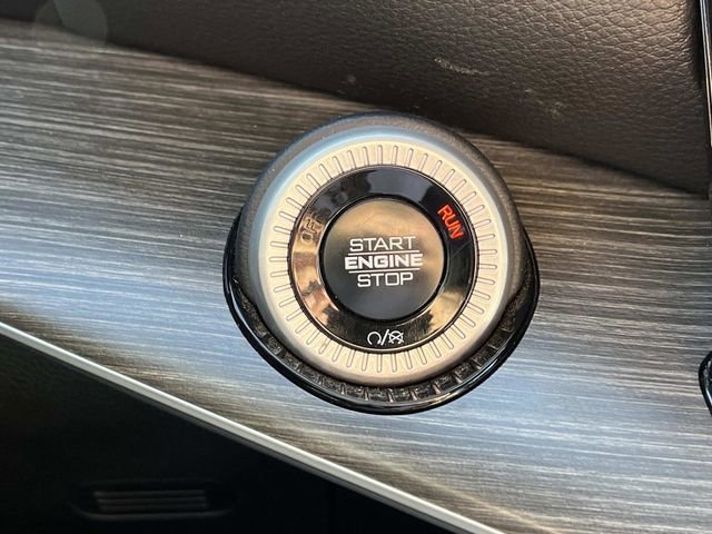 Used 2024 Jeep Wagoneer Series III AWD/4WD image 41