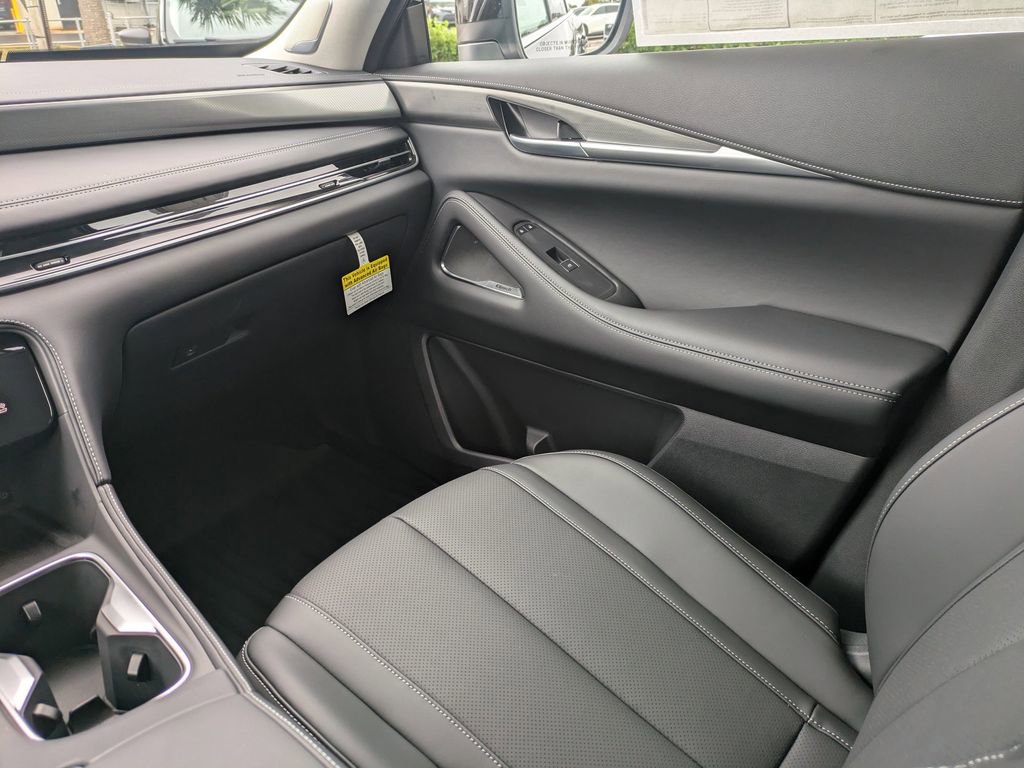New 2026 INFINITI QX60 Luxe w/ Family Package image 19
