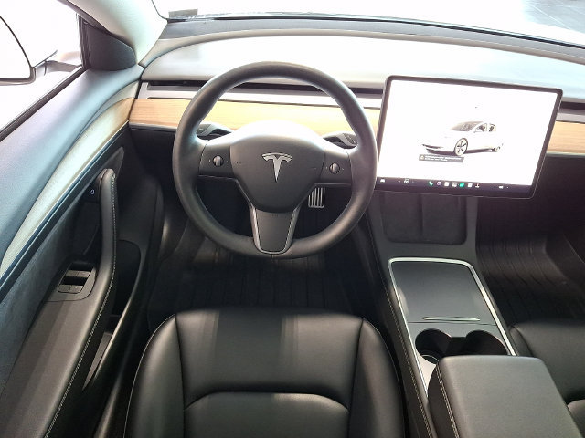 Used 2023 Tesla Model 3 Standard Range RWD image 13