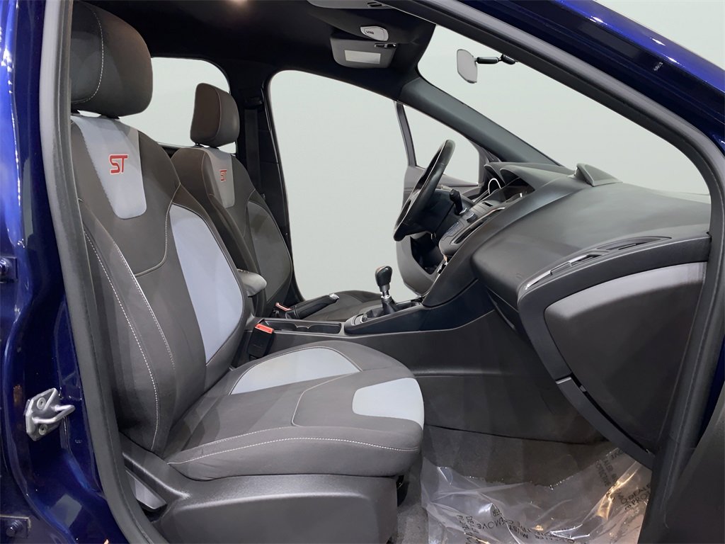 Used 2016 Ford Focus ST image 10