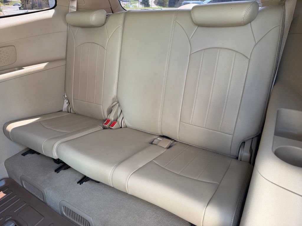Used 2012 Buick Enclave Premium FWD image 15