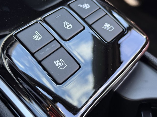 New 2025 Kia Sportage SX image 17