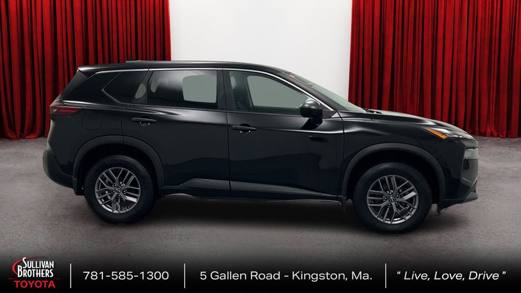 Used 2022 Nissan Rogue S image 4
