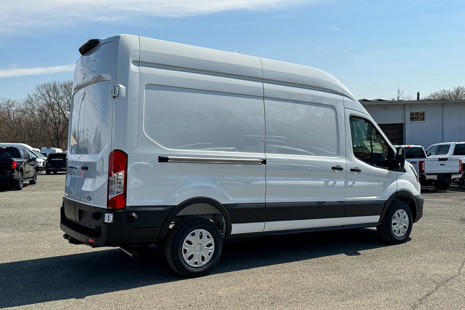 New 2026 Ford Transit 350 148 High Roof RWD image 3