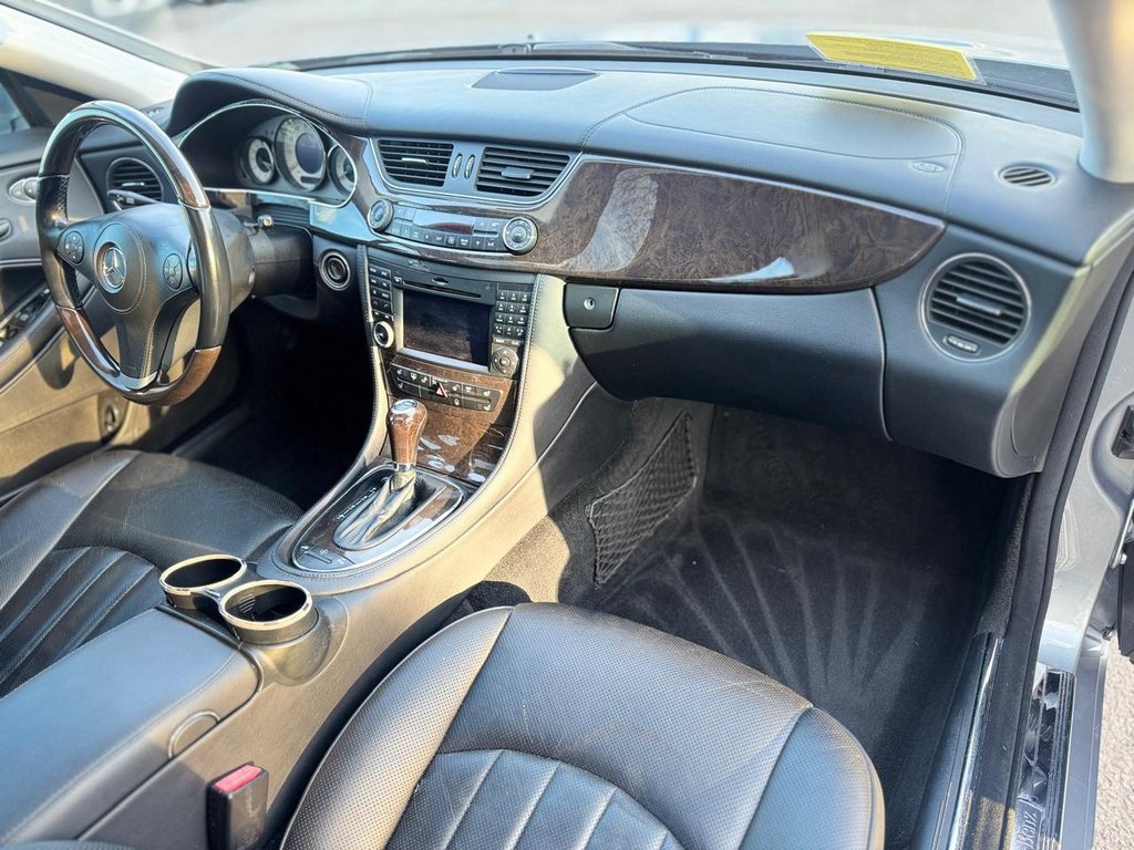 Used 2010 Mercedes-Benz CLS 550 image 21