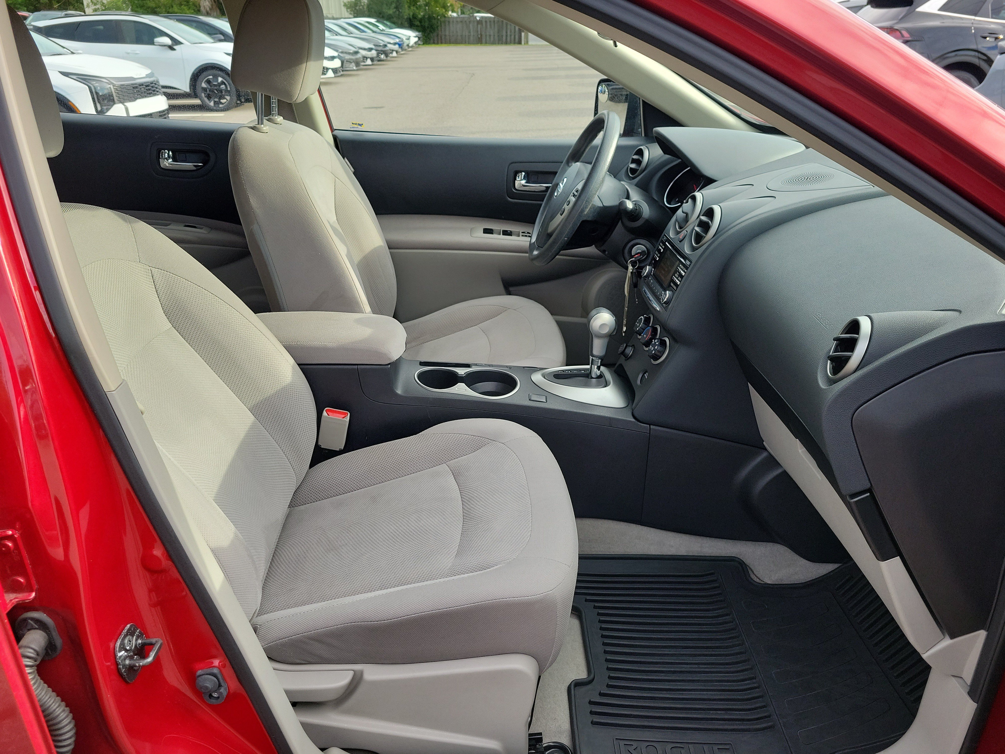Used 2015 Nissan Rogue S w/ Convenience Package FWD image 7