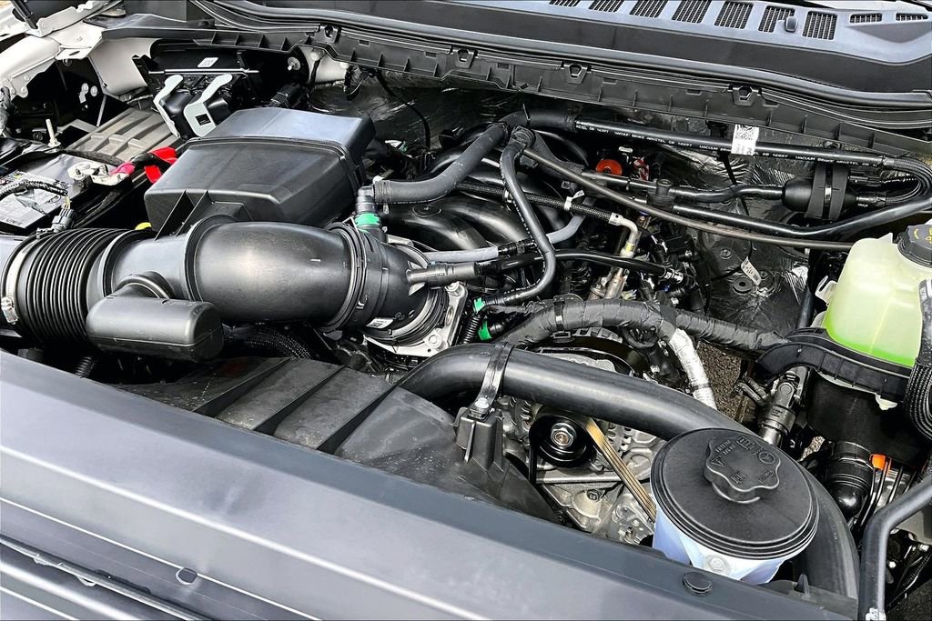 New 2025 Ford F350 XLT w/ 360-Degree Camera Package image 28