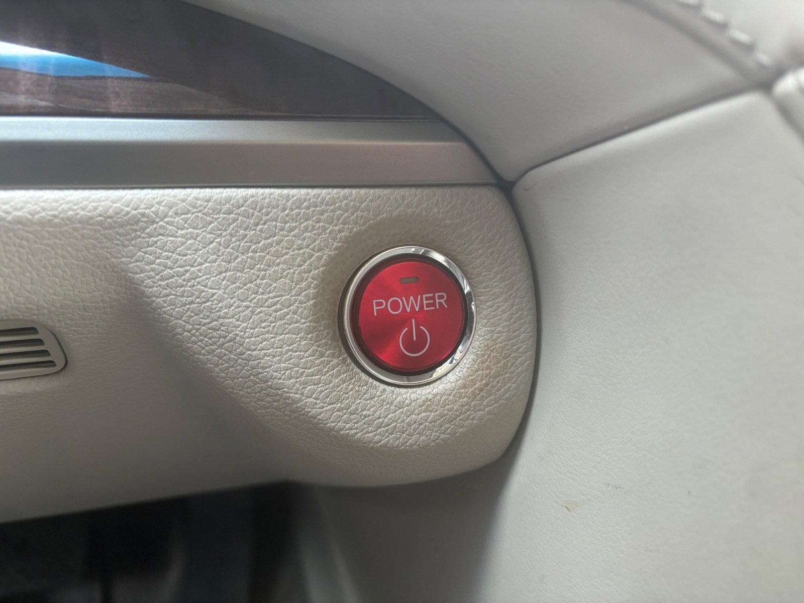 Used 2014 Acura RLX Hybrid w/ Advance Package image 24