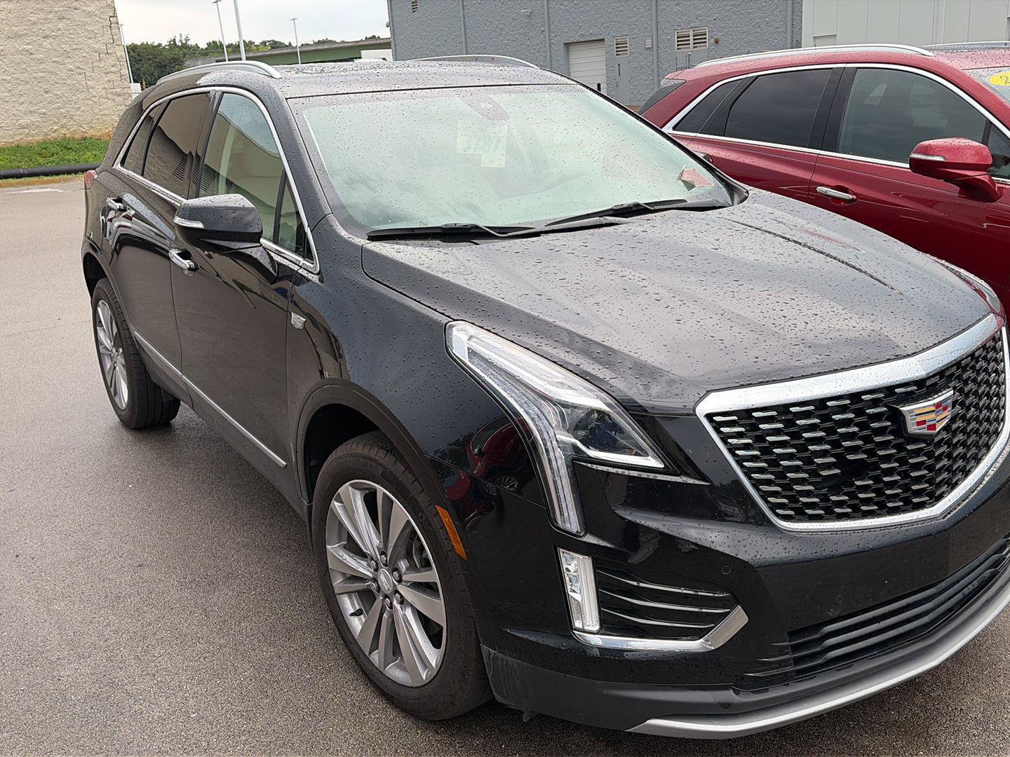 Used 2023 Cadillac XT5 Premium Luxury w/ LPO, Floor Liner Package AWD/4WD image 2