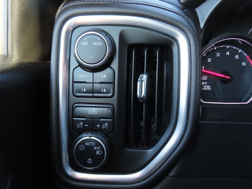 Used 2020 Chevrolet Silverado 1500 LT w/ All-Star Edition AWD/4WD image 11