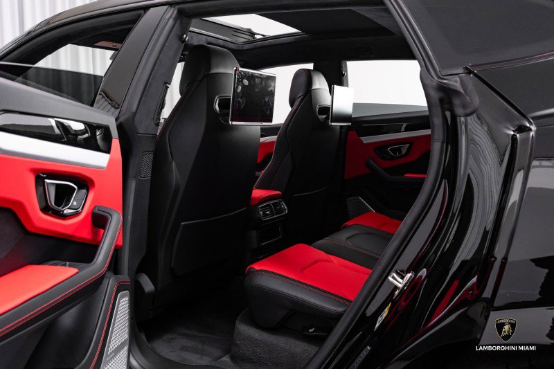 Used 2019 Lamborghini Urus image 50