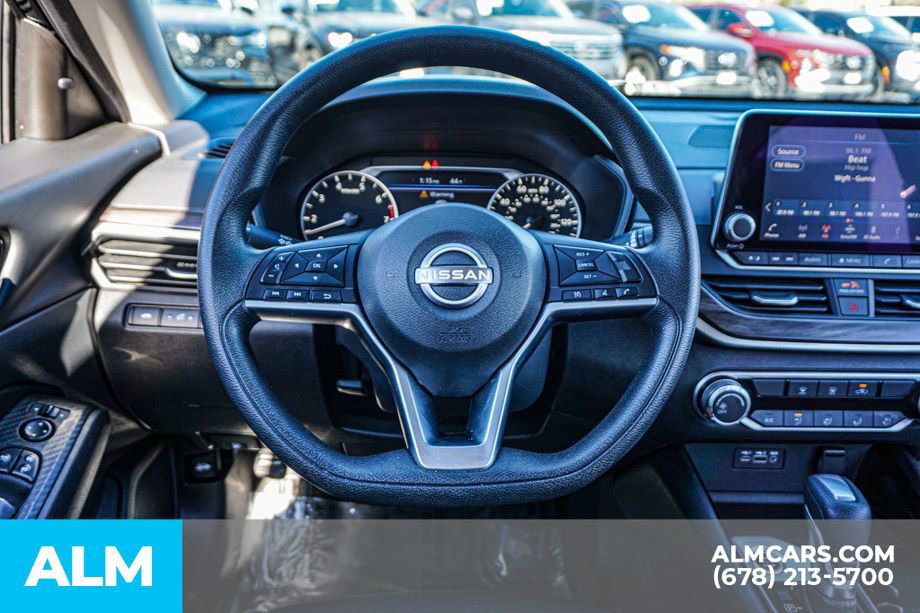 Used 2024 Nissan Altima 2.5 SV image 28