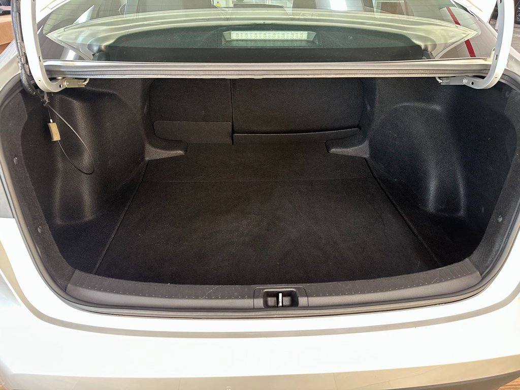 Used 2023 Toyota Corolla LE image 35