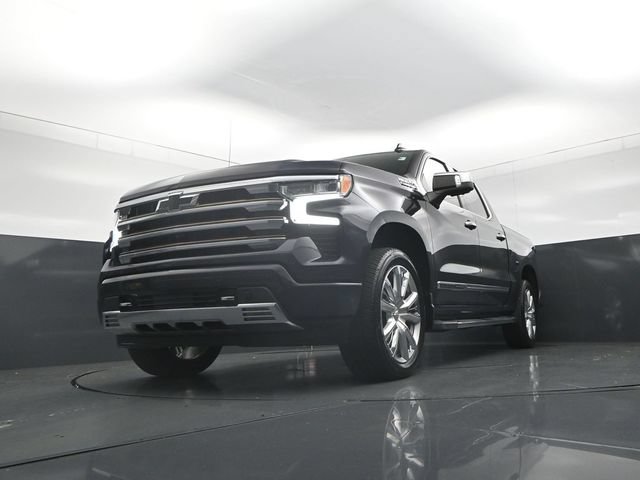 Used 2022 Chevrolet Silverado 1500 High Country w/ Technology Package AWD/4WD image 33