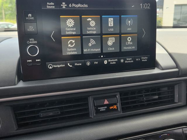 Used 2023 Honda Pilot Touring image 11