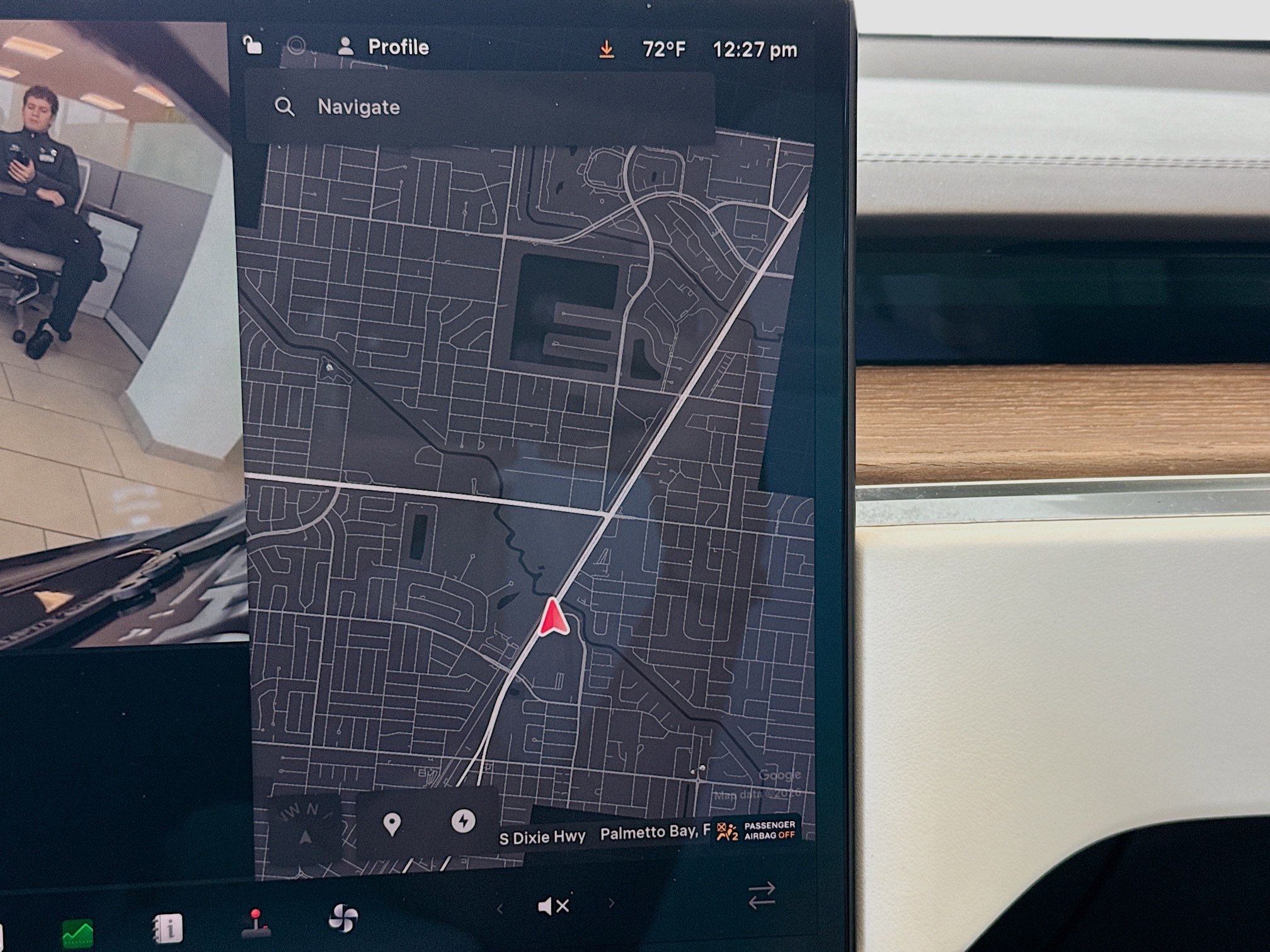 Used 2022 Tesla Model S Plaid image 11