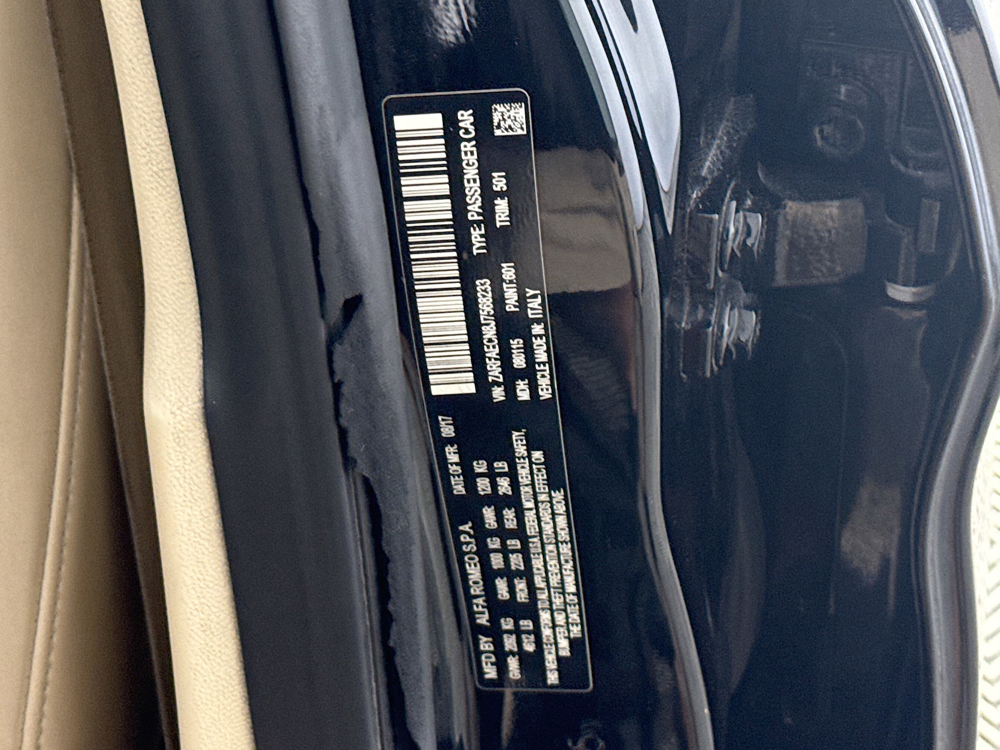 Used 2018 Alfa Romeo Giulia Ti w/ Quick Order Package 22Z Lusso image 40