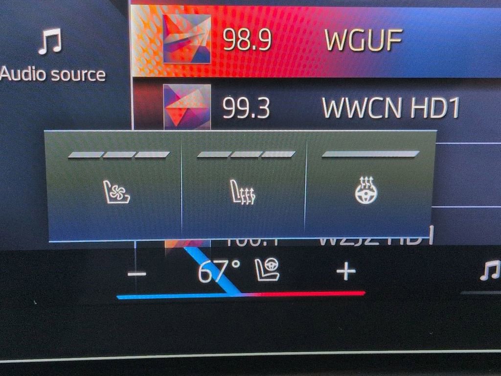 New 2026 BMW X5 xDrive40i w/ Executive Package image 24