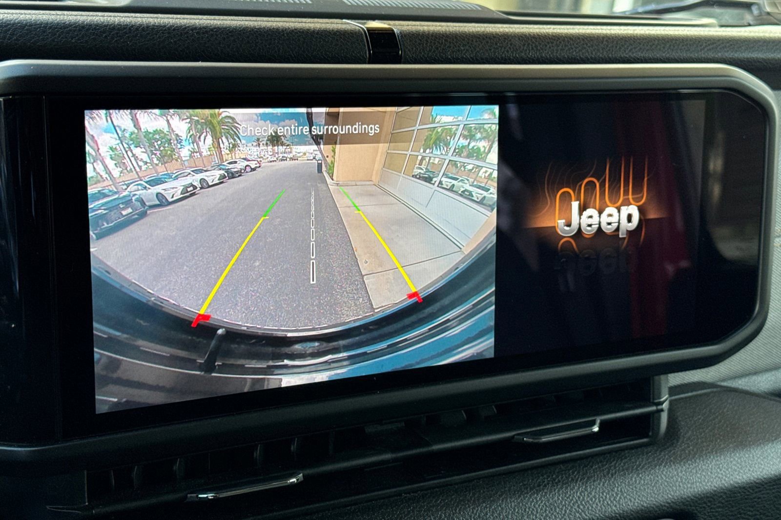 Used 2025 Jeep Wrangler Unlimited Sport AWD/4WD image 20