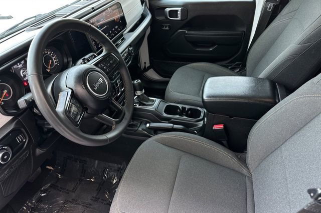 Used 2024 Jeep Wrangler Sport S image 11