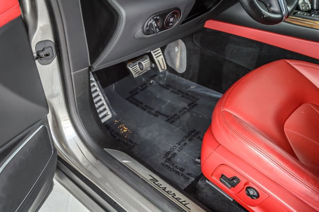 Used 2019 Maserati Levante GranLusso image 41