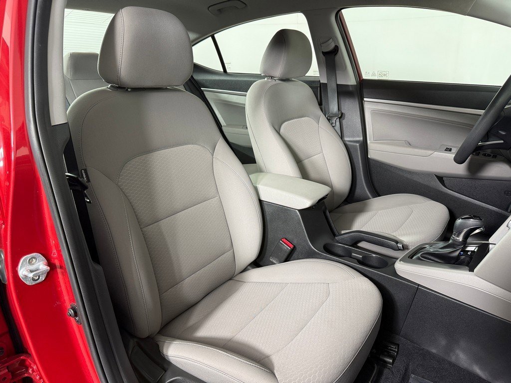 Used 2020 Hyundai Elantra SEL image 24