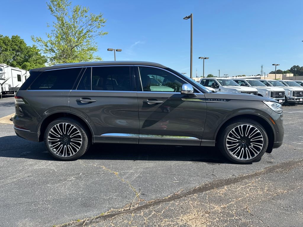 Used 2022 Lincoln Aviator Black Label w/ Dynamic Handling Package AWD/4WD image 4