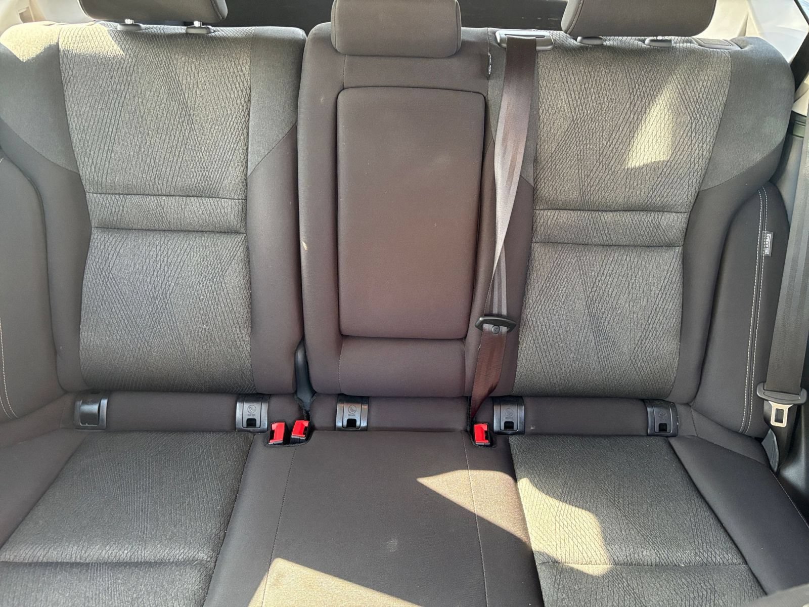 Used 2025 Nissan Rogue SV FWD image 39