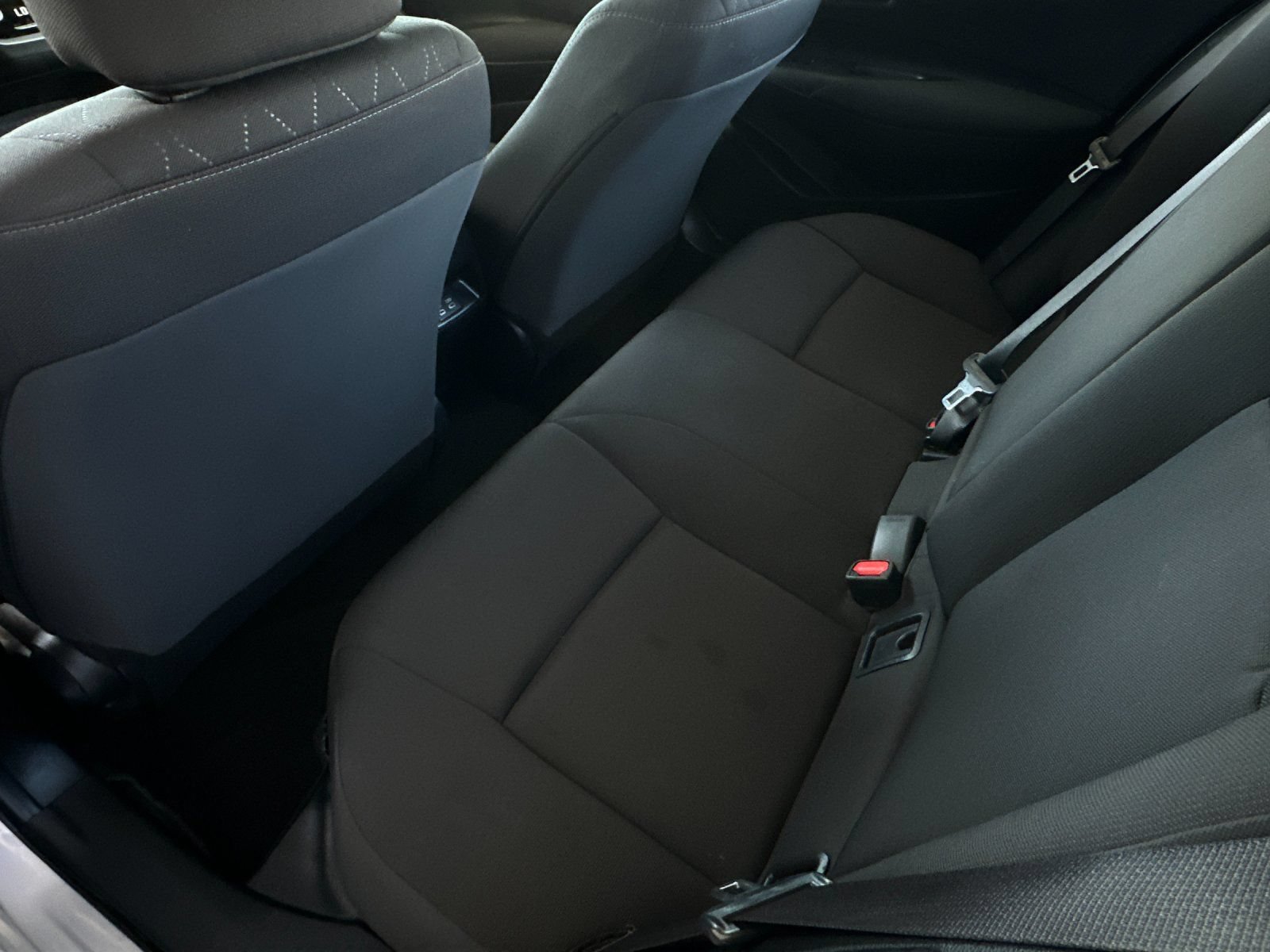 Used 2025 Toyota Corolla LE FWD image 11