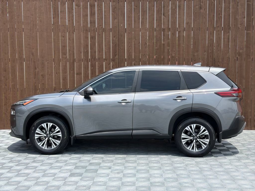 Used 2023 Nissan Rogue SV FWD image 13