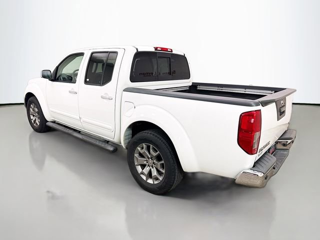 Used 2019 Nissan Frontier SL RWD image 6