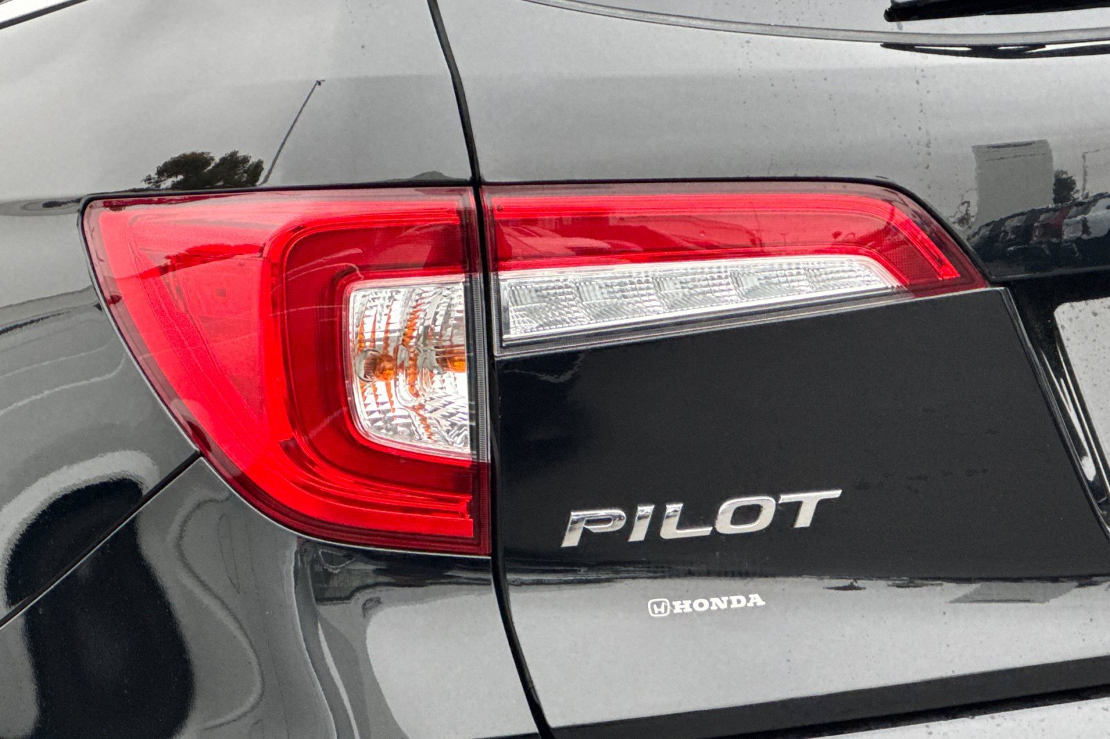 Used 2022 Honda Pilot Elite image 45