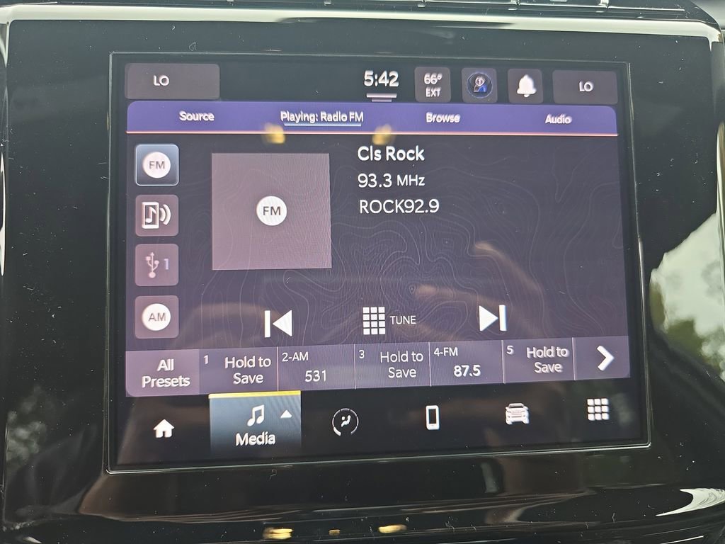 New 2025 Jeep Grand Cherokee Laredo image 22