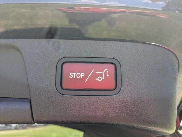 Used 2016 Mercedes-Benz GLA 250 4MATIC image 31