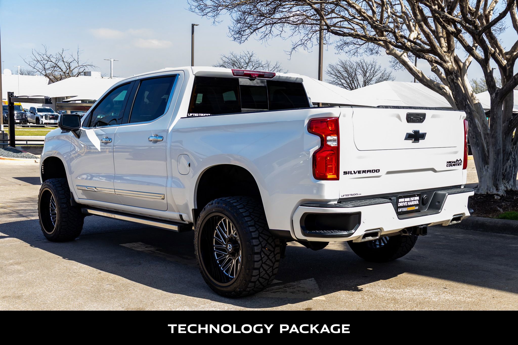 Used 2024 Chevrolet Silverado 1500 High Country w/ Technology Package image 6
