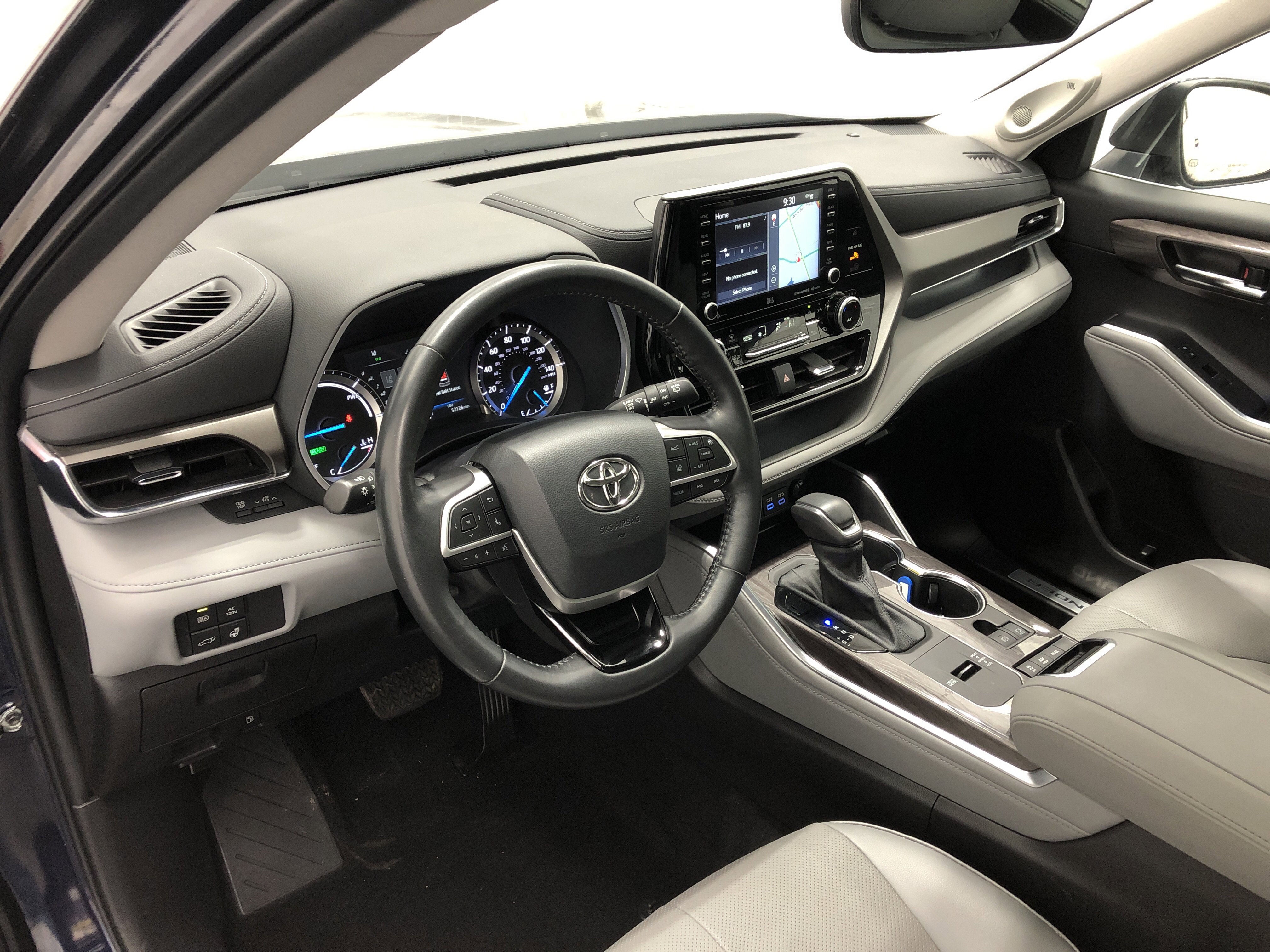 Used 2022 Toyota Highlander Limited image 13
