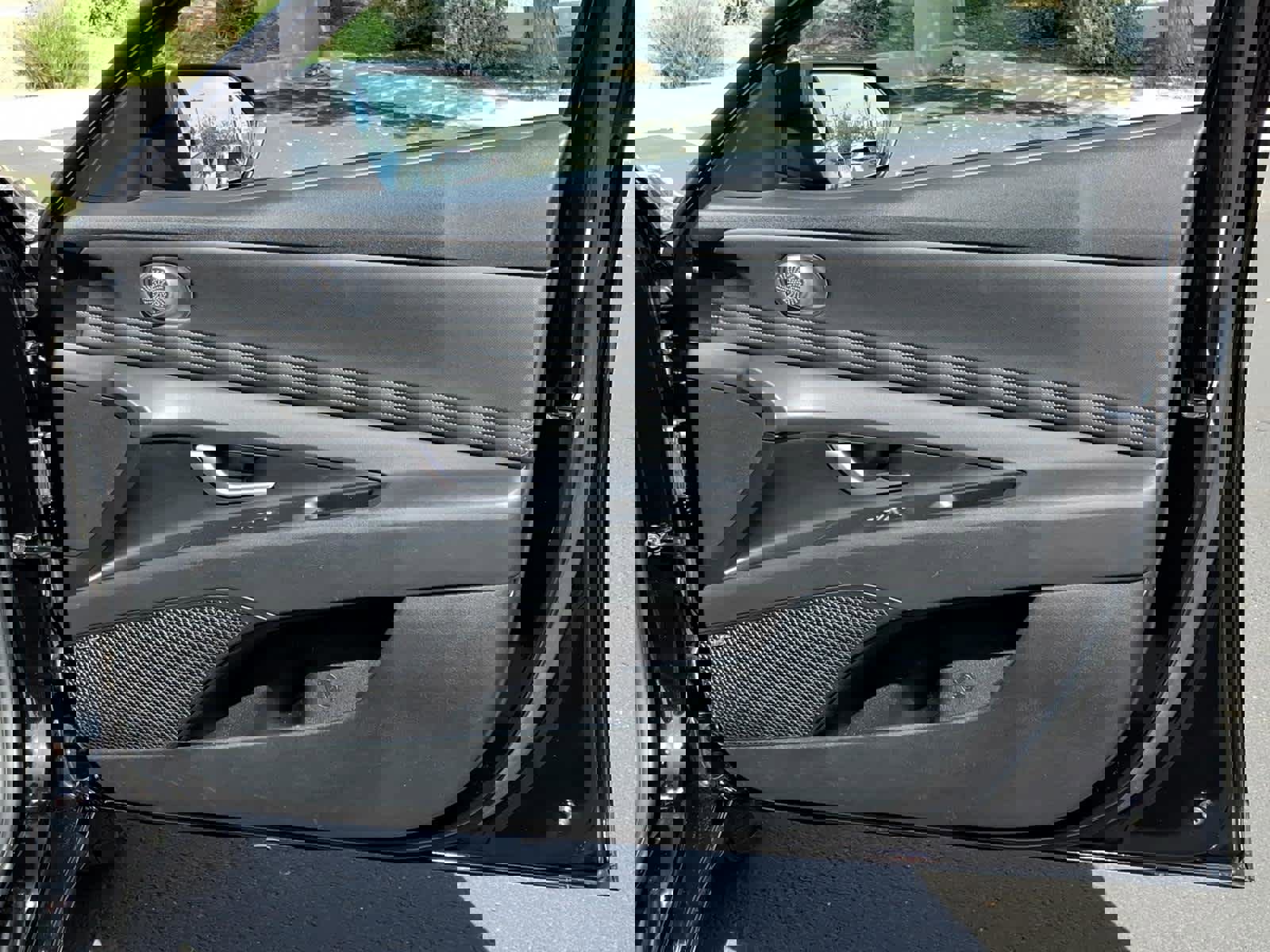 Used 2023 Hyundai Elantra Limited image 21