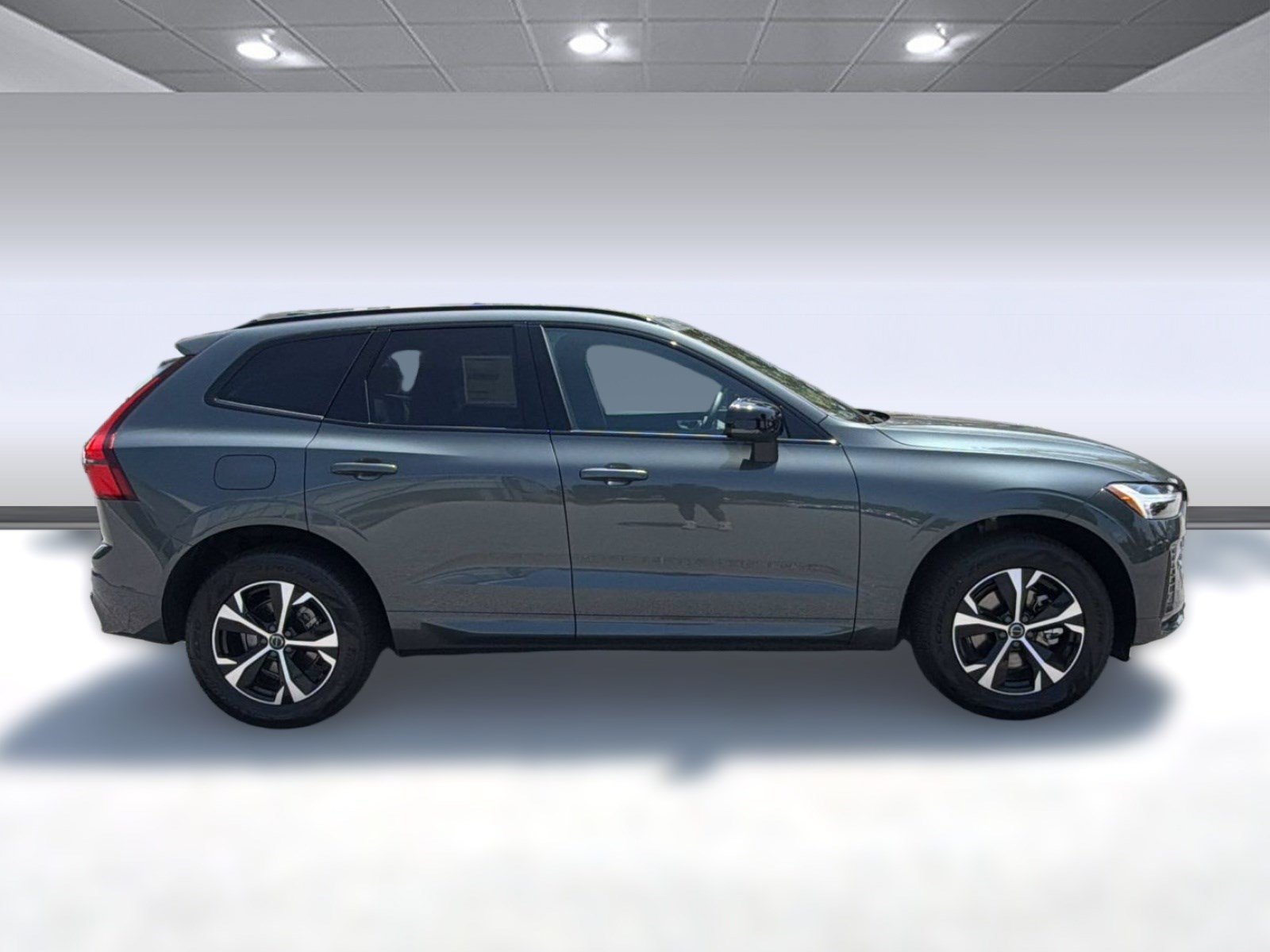 New 2026 Volvo XC60 B5 Core w/ Climate Package PRO AWD/4WD image 8
