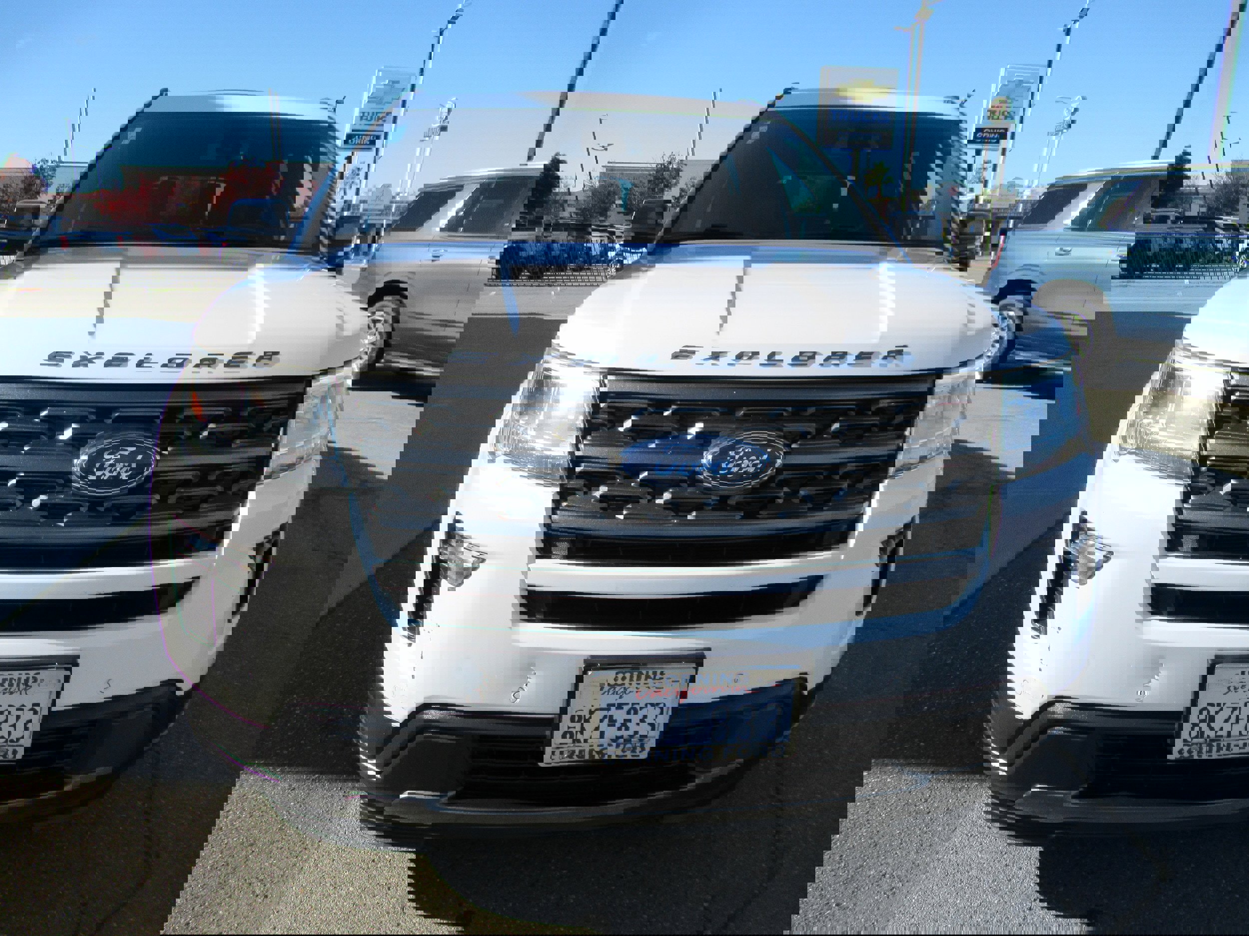 Used 2019 Ford Explorer XLT w/ Equipment Group 202A image 3