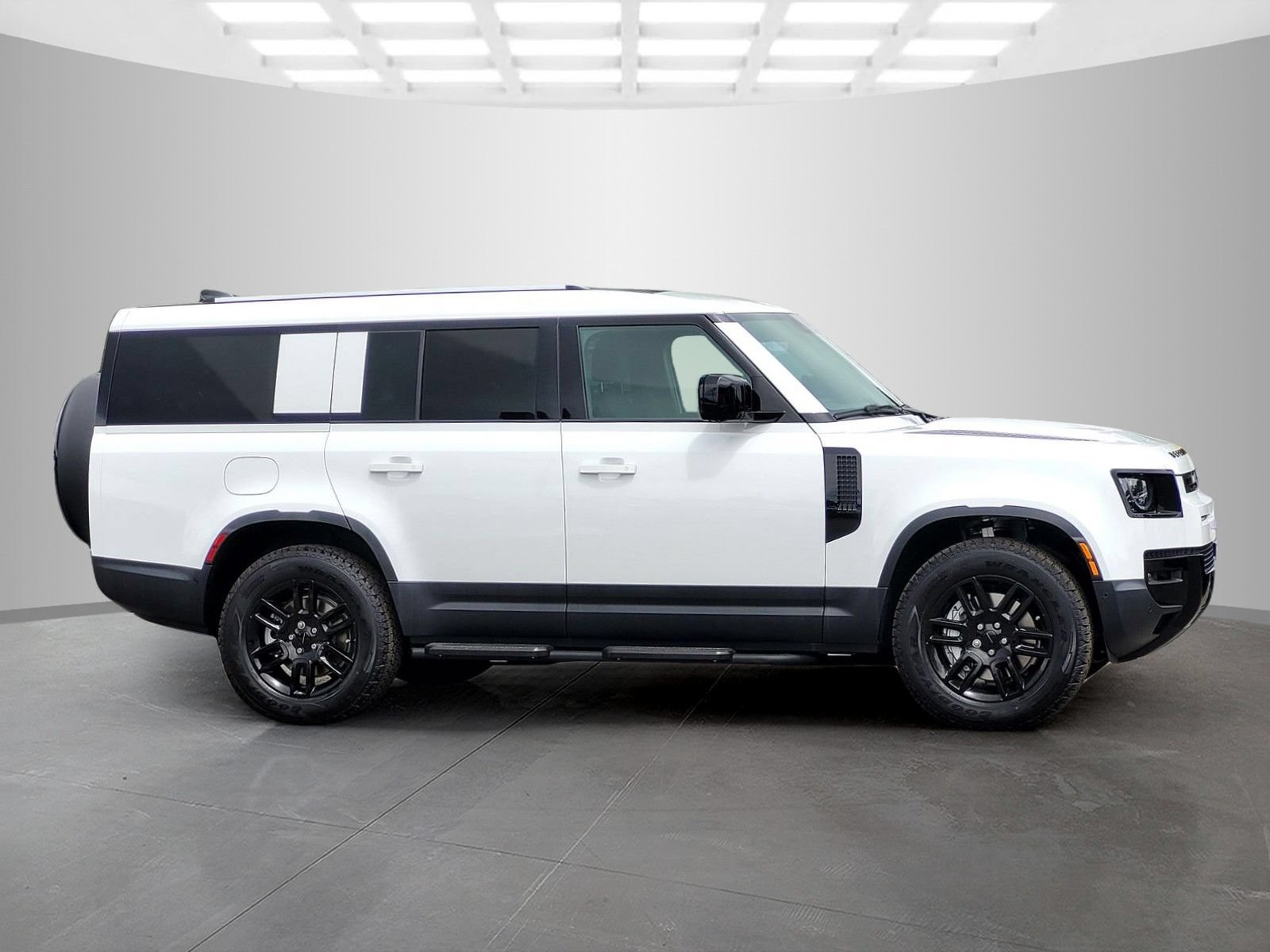 New 2026 Land Rover Defender 130 S AWD/4WD image 7