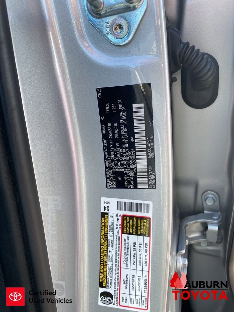 Used 2025 Toyota Grand Highlander AWD image 32