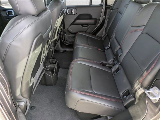 New 2026 Jeep Gladiator Rubicon w/ Technology Group AWD/4WD image 16