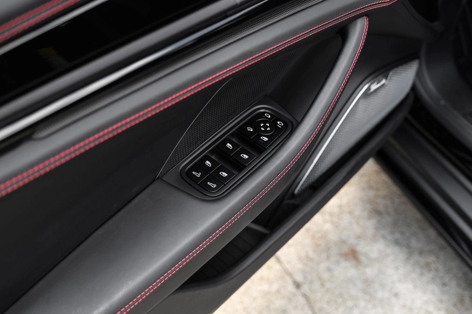 Used 2026 Porsche Panamera GTS AWD/4WD image 38