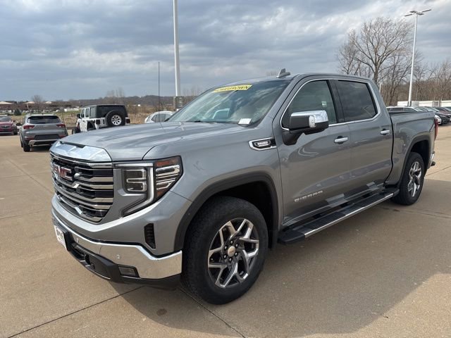 Used 2023 GMC Sierra 1500 SLT w/ SLT Premium Plus Package image 9
