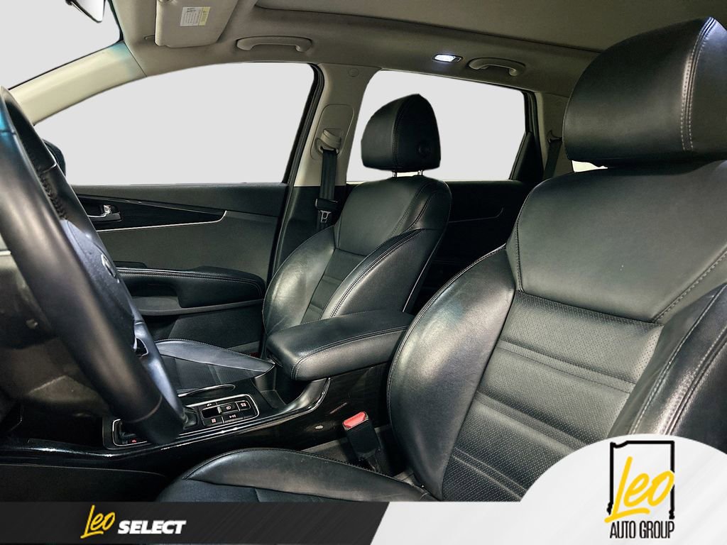 Used 2020 Kia Sorento EX image 20