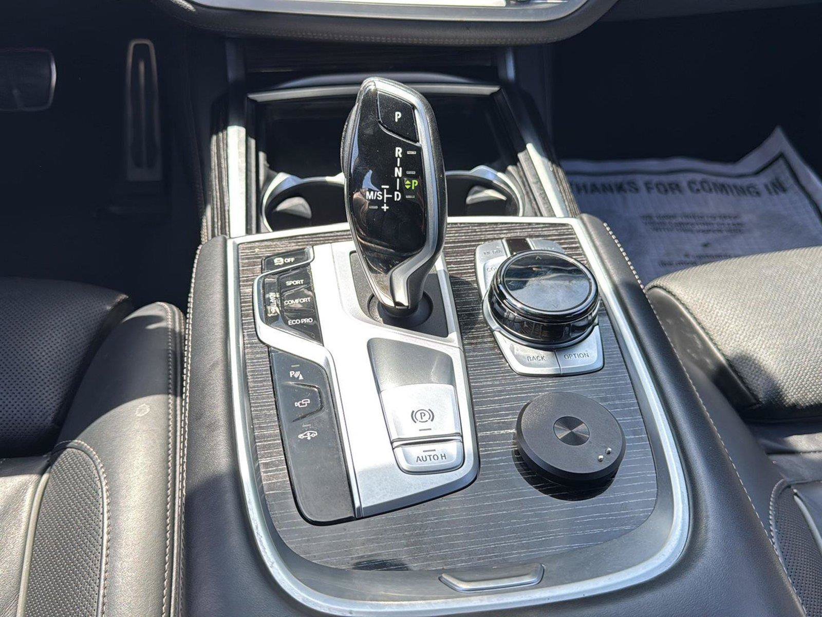 Used 2022 BMW 740i xDrive w/ M Sport Package AWD/4WD image 17