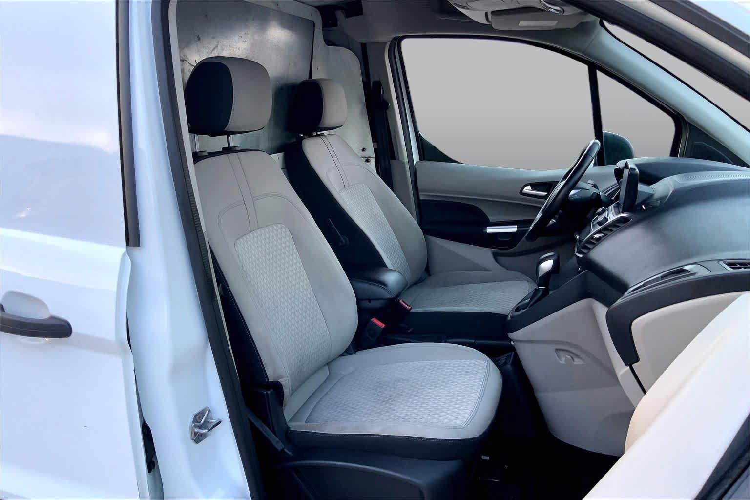 Used 2023 Ford Transit Connect XLT FWD image 9